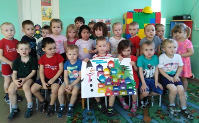 Соликамские дошкольники отправили в резиденцию Деда Мороза 180 рисунков